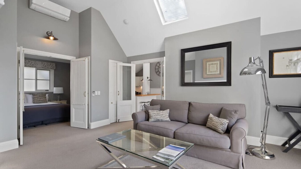 Photo of Others in Rhyll