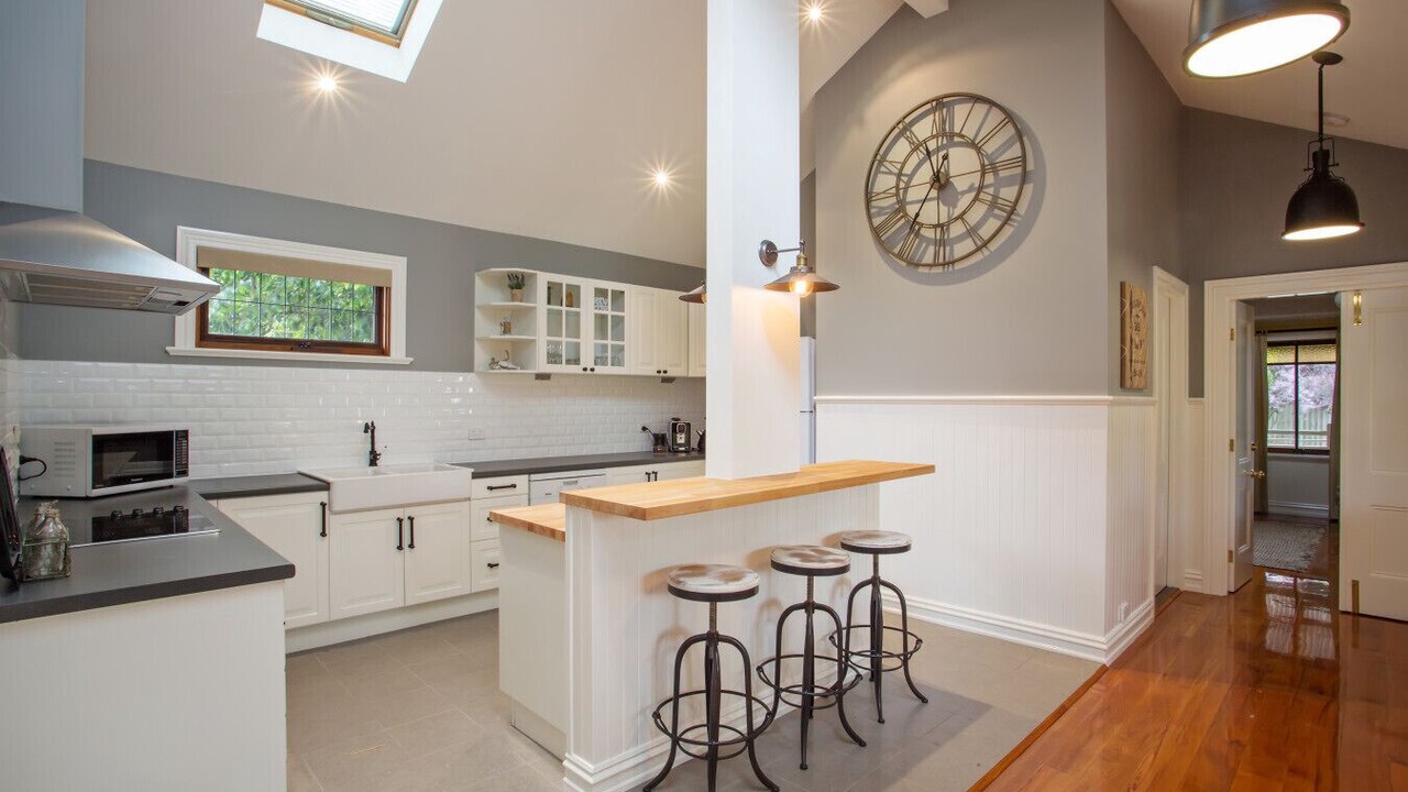 Photo of Others in Rhyll