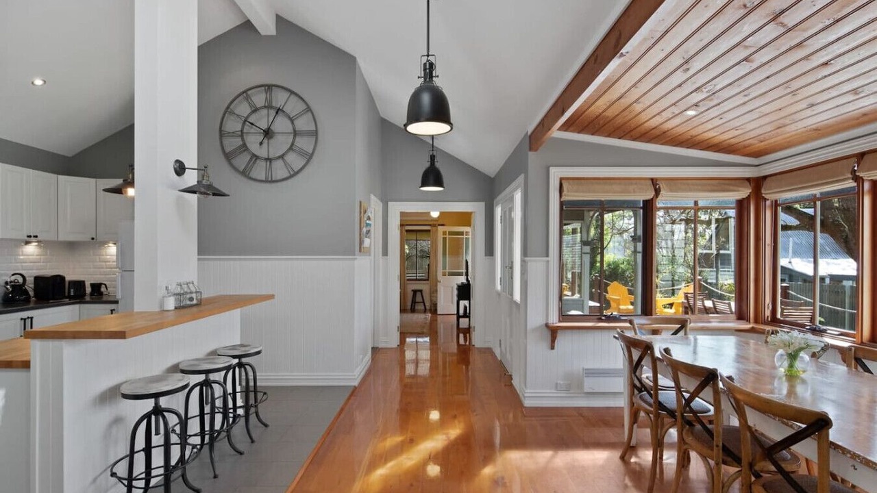 Photo of Others in Rhyll