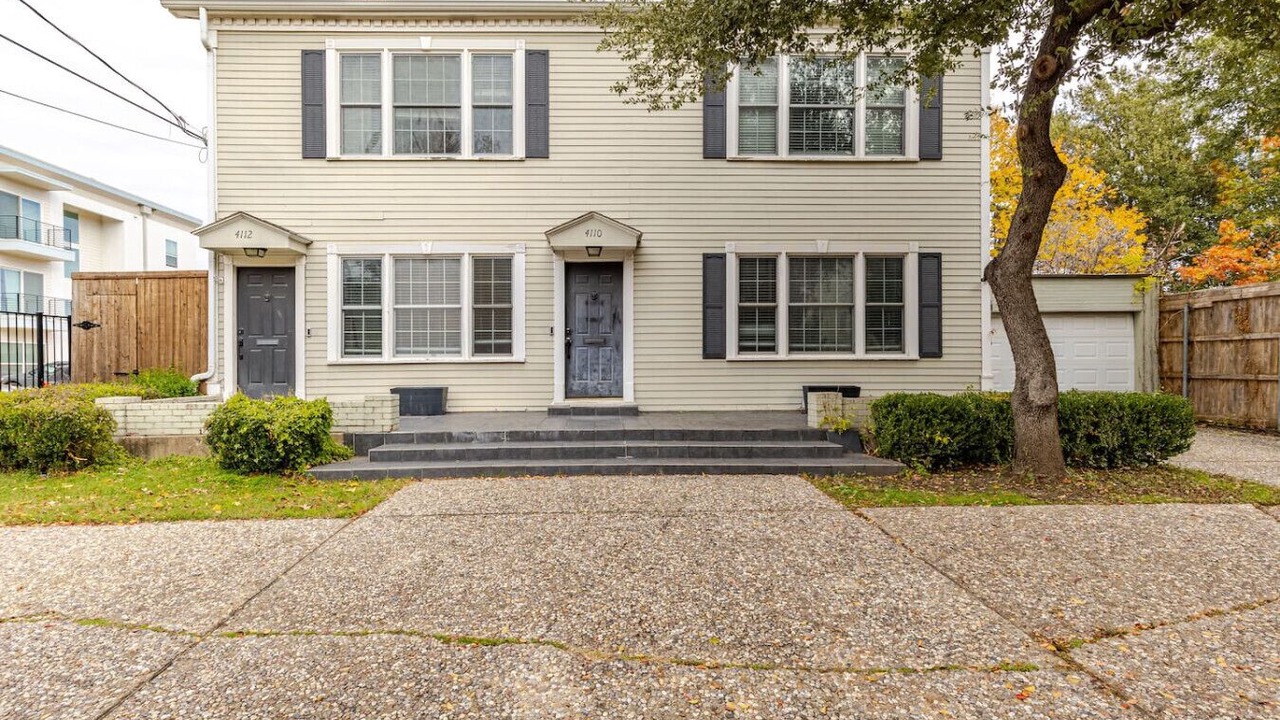 Photo of Outdoor in Oak Lawn