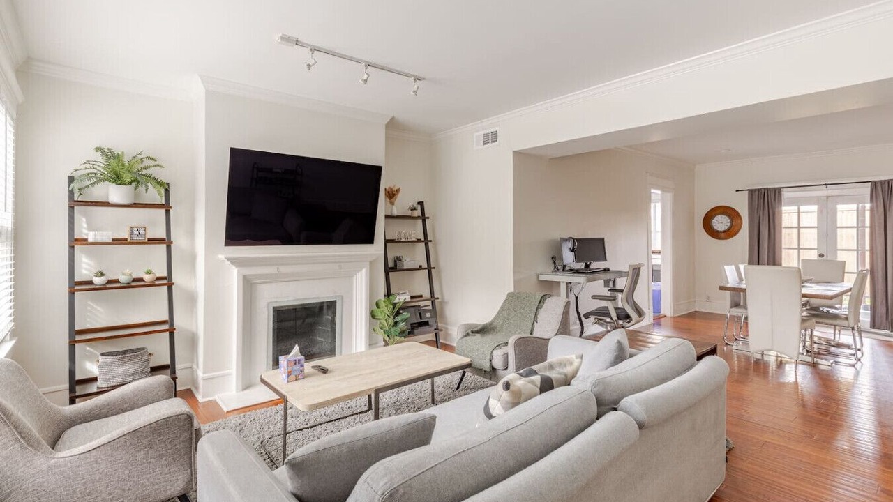 Photo of Livingroom in Oak Lawn