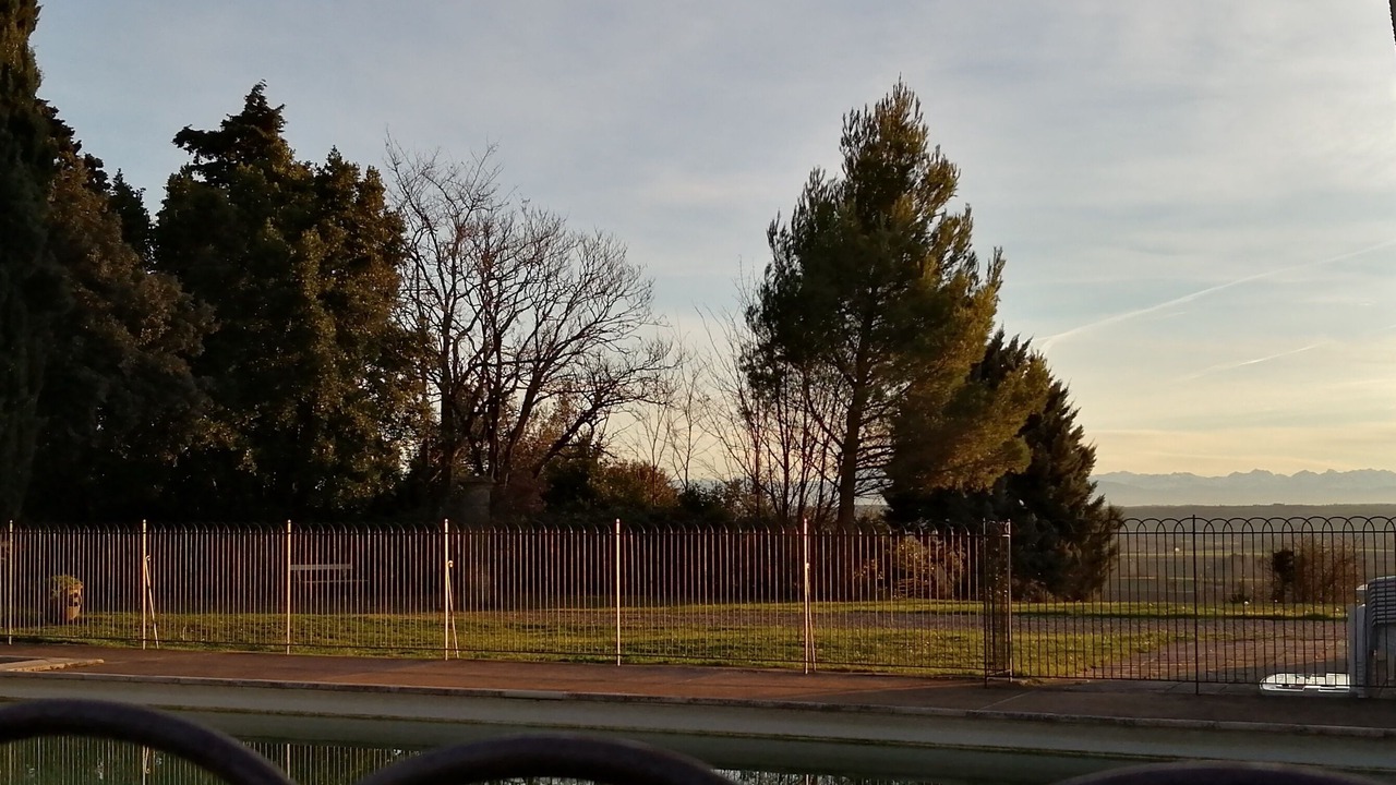 Photo of Outdoor in Airoux