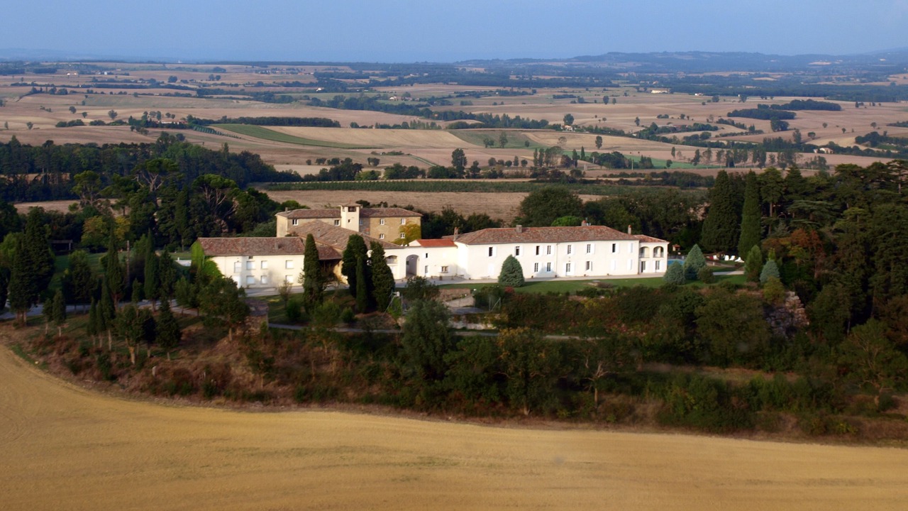 Photo of Outdoor in Airoux