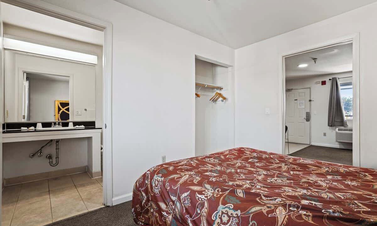 Photo of Bedroom in Fremont