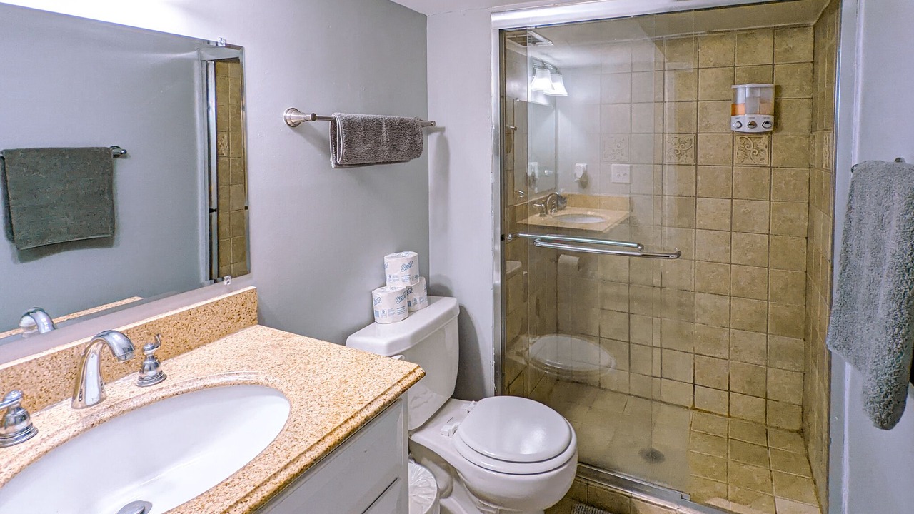 Photo of Bathroom in Lenexa