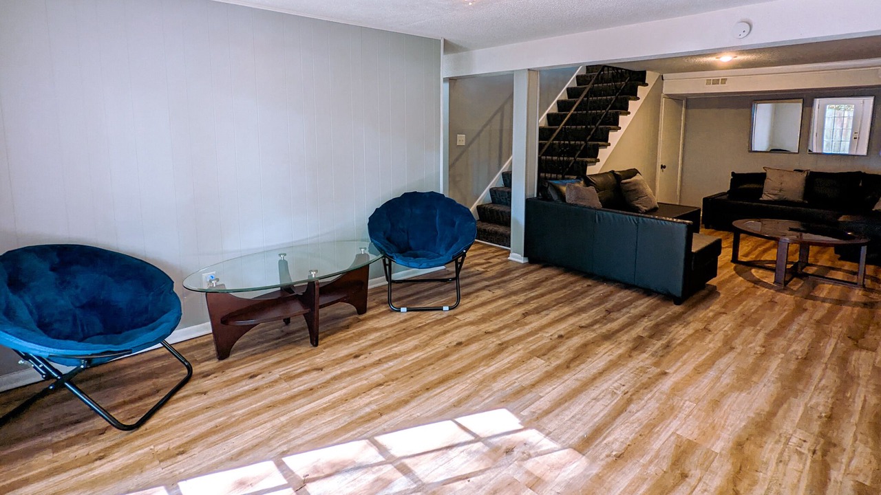 Photo of Livingroom in Lenexa