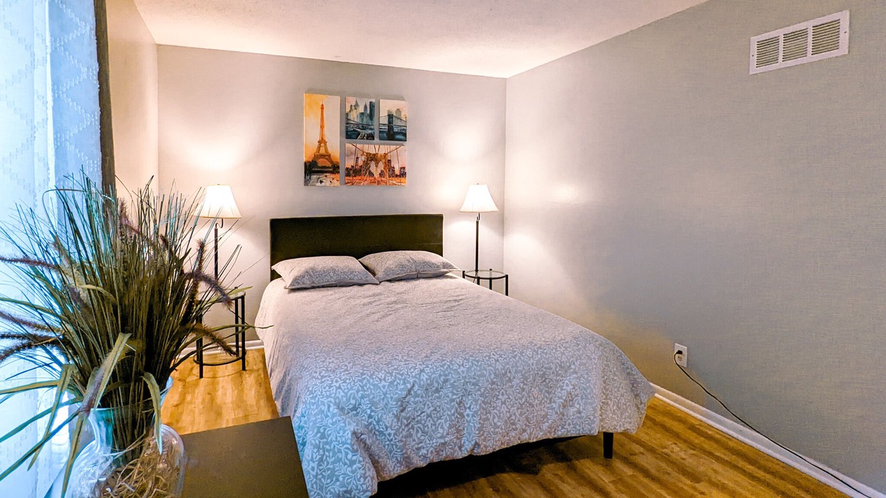 Photo of Bedroom in Lenexa