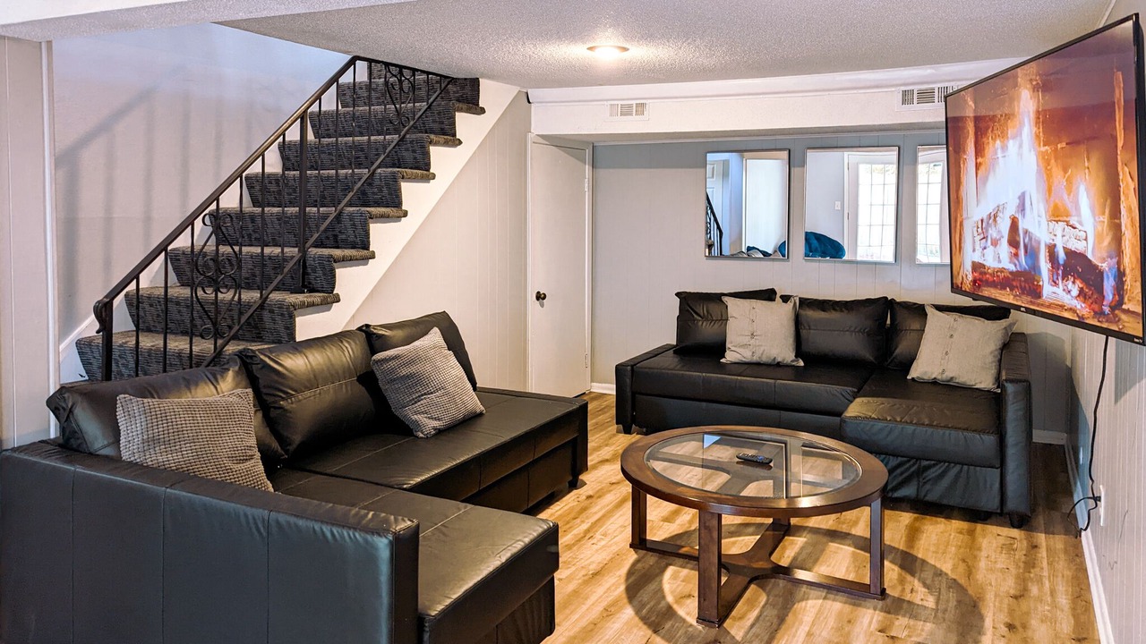 Photo of Livingroom in Lenexa