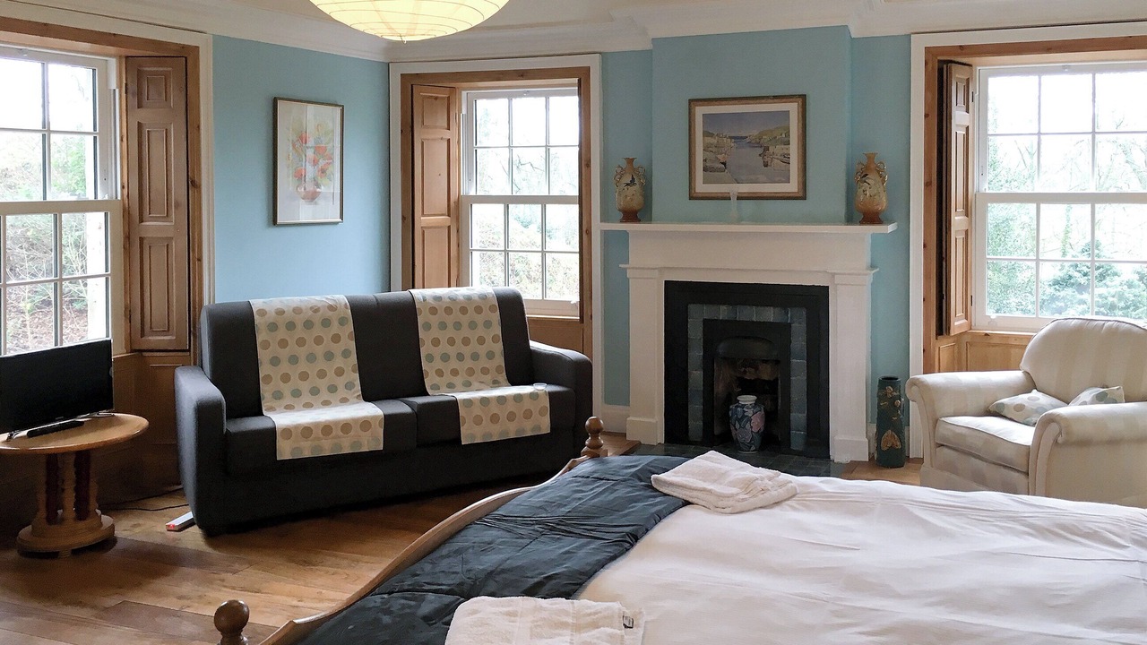 Photo of Others in Annan