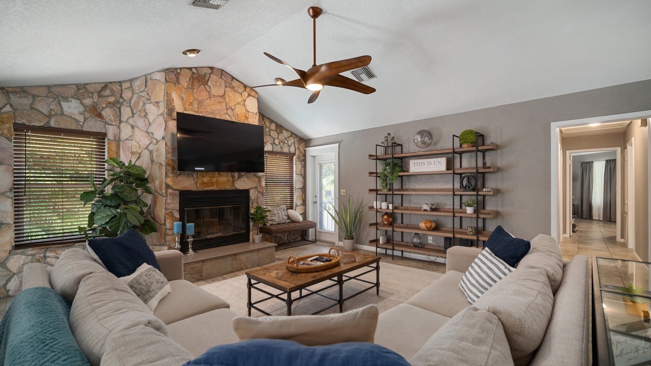 Photo of Livingroom in Tierra Verde