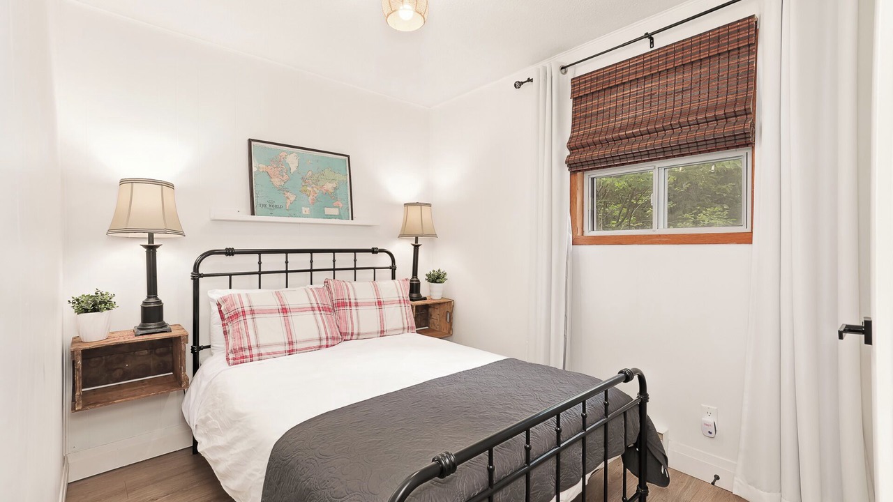 Photo of Bedroom in Meaford