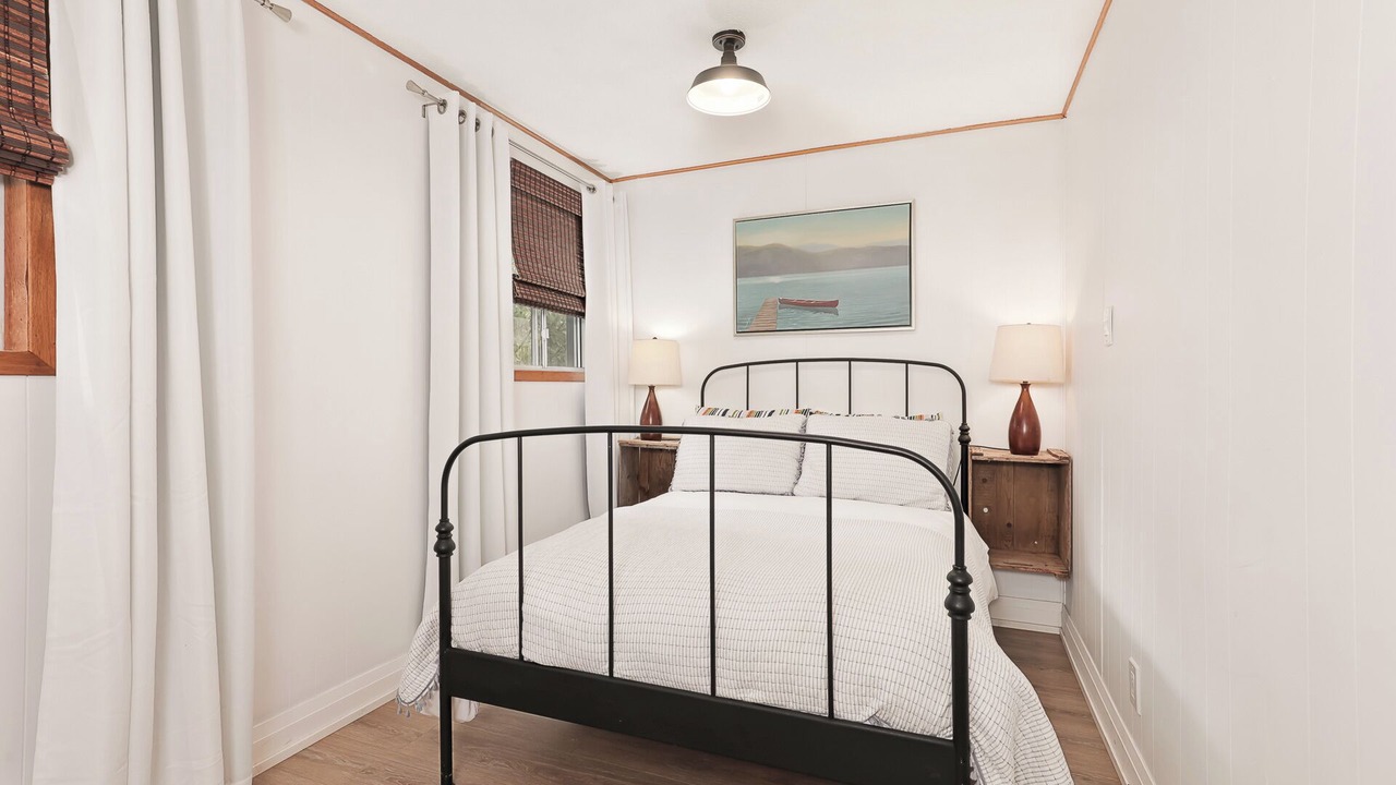 Photo of Bedroom in Meaford