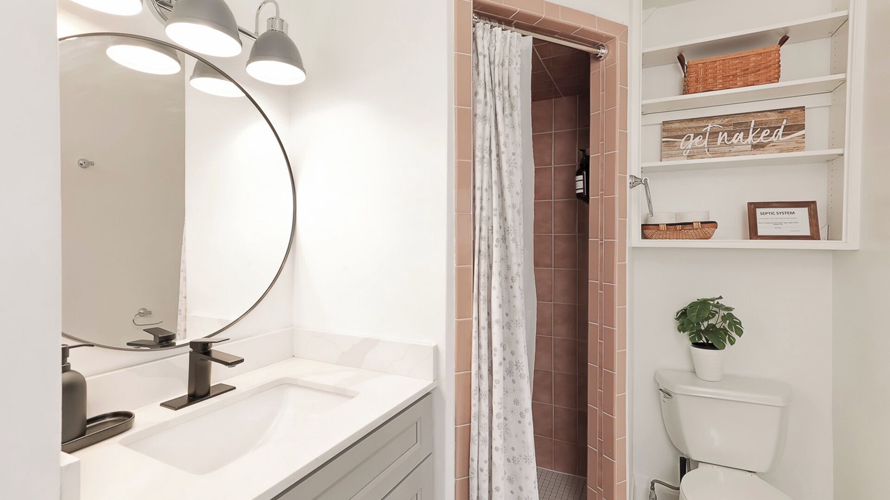 Photo of Bathroom in Meaford