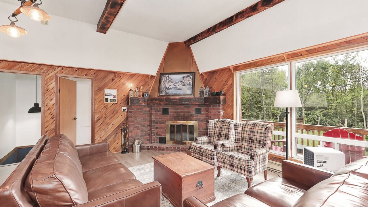 Photo of Livingroom in Meaford