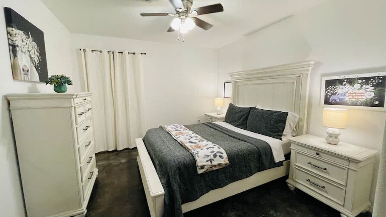Photo of Bedroom in Checotah