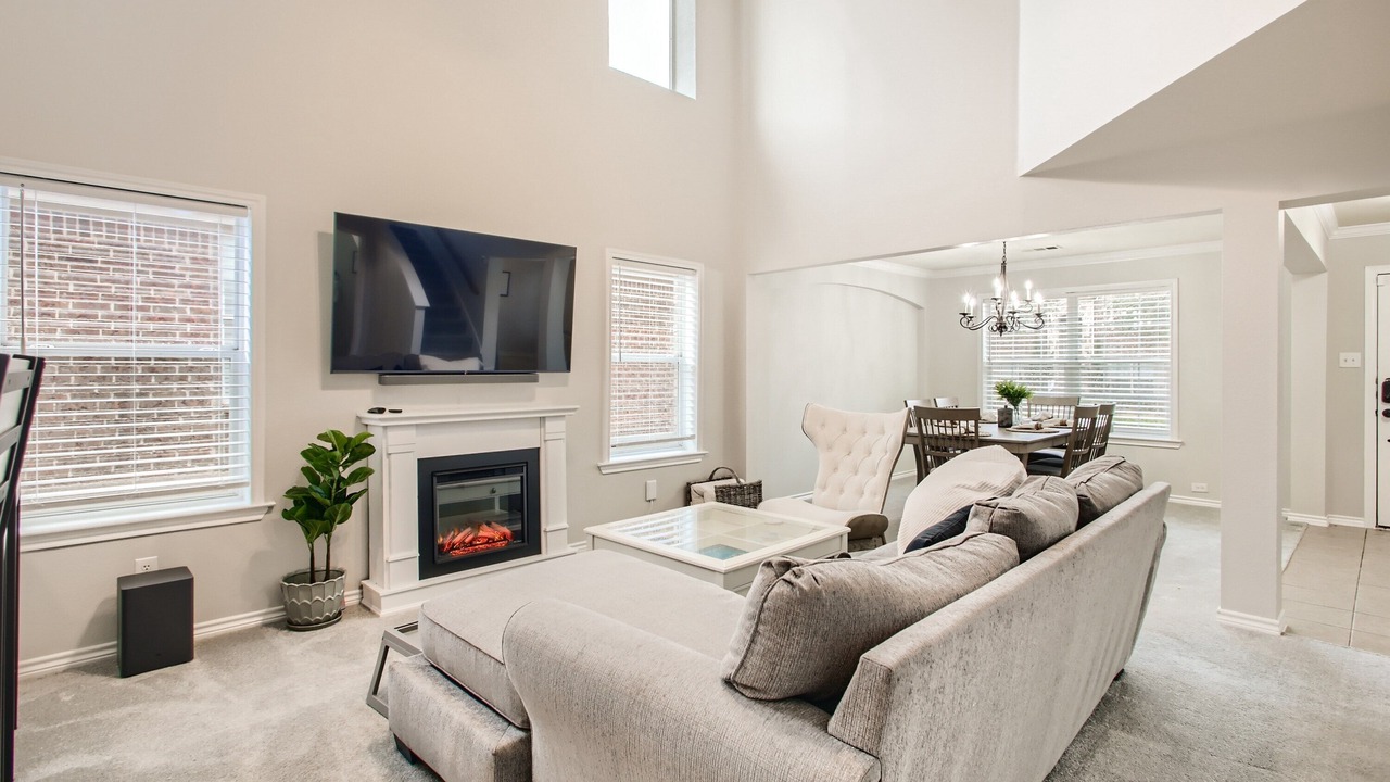 Photo of Livingroom in Lincoln Park