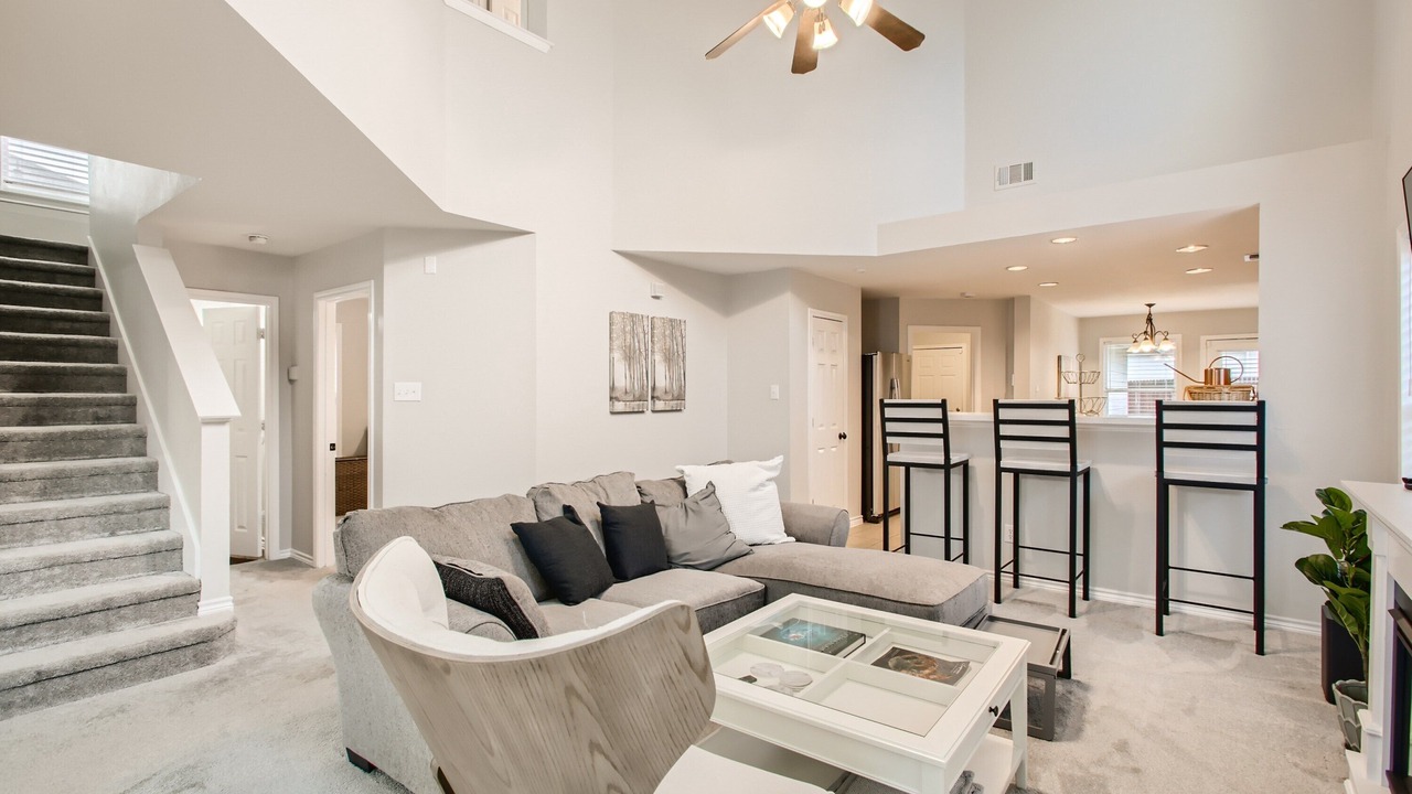 Photo of Livingroom in Lincoln Park