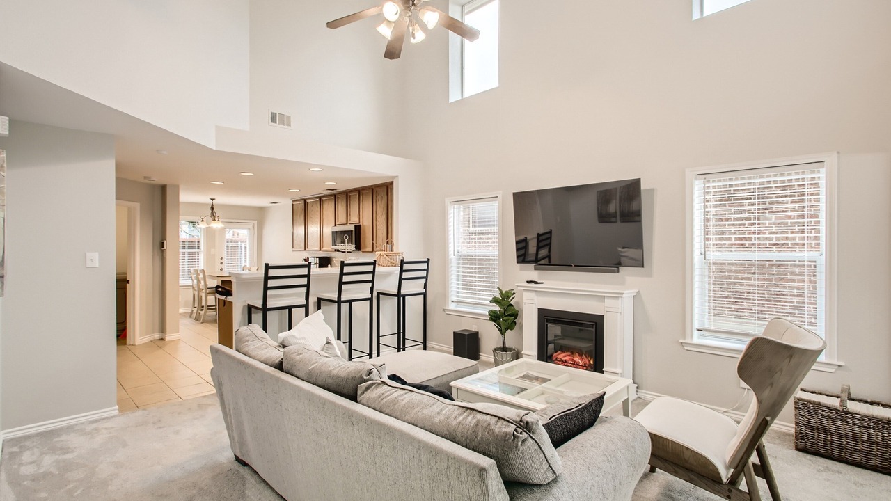 Photo of Livingroom in Lincoln Park
