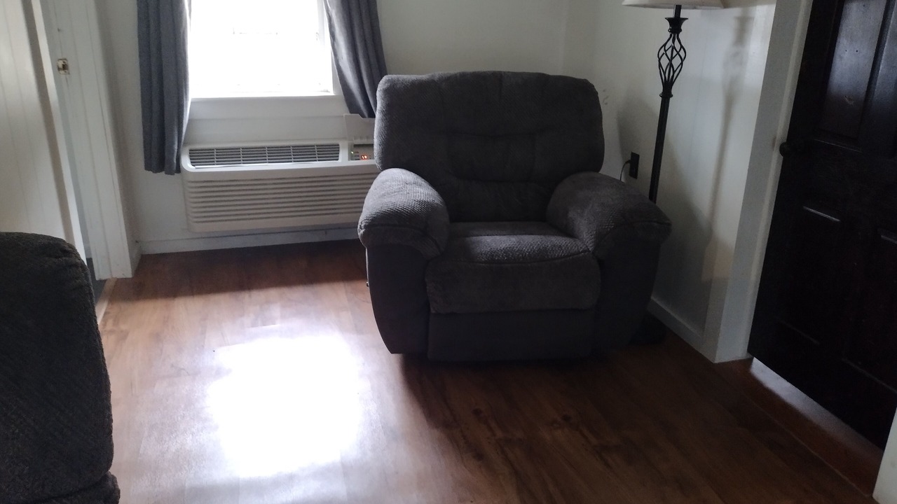 Photo of Livingroom in Hillsgrove