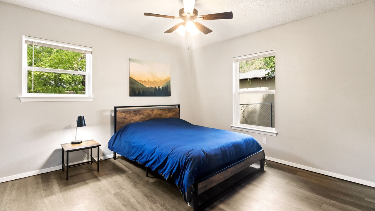 Photo of Bedroom in Central Arlington