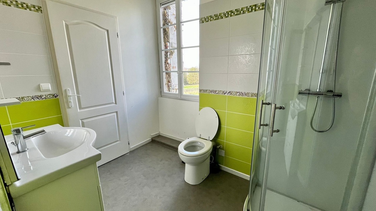 Photo of Bathroom in Aiguillon