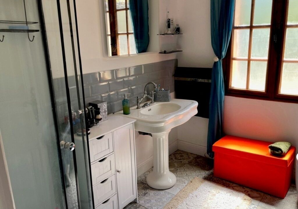 Photo of Bathroom in Saint-Cernin-de-lHerm