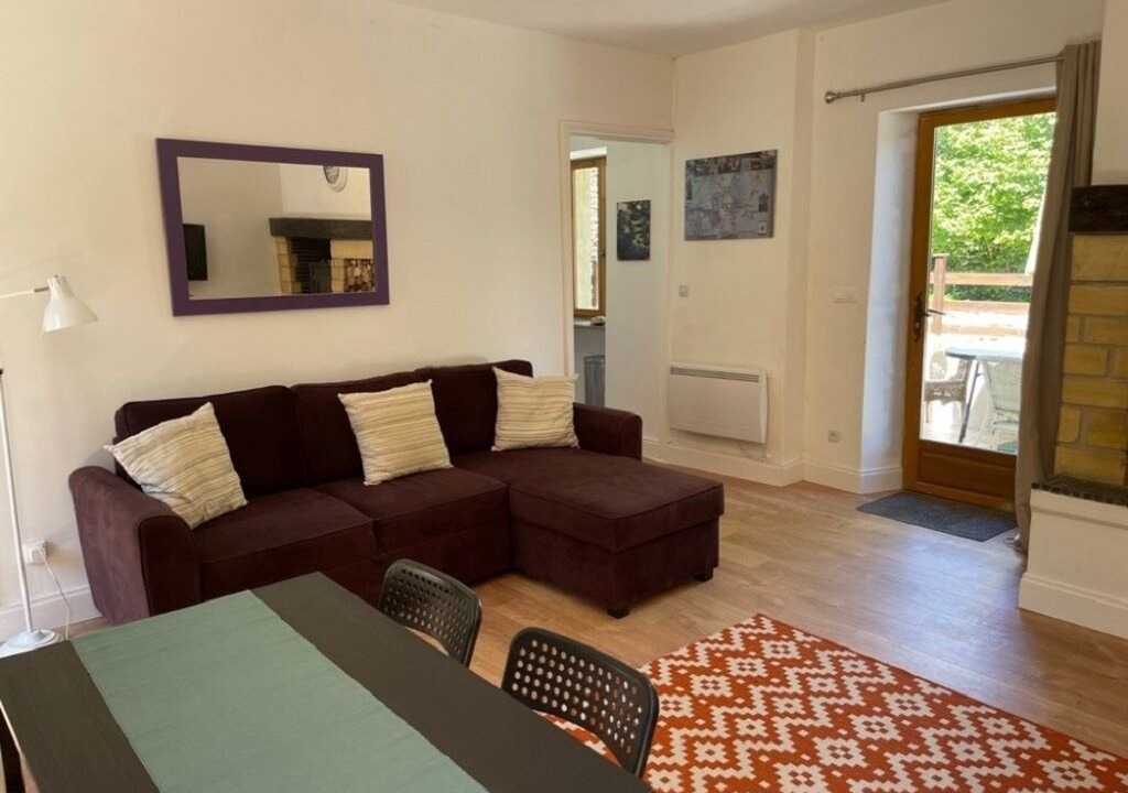 Photo of Livingroom in Saint-Cernin-de-lHerm