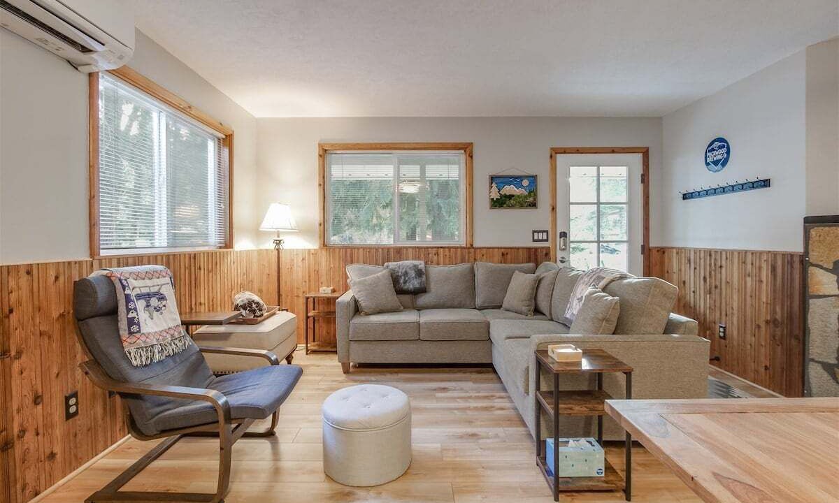 Photo of Livingroom in Packwood