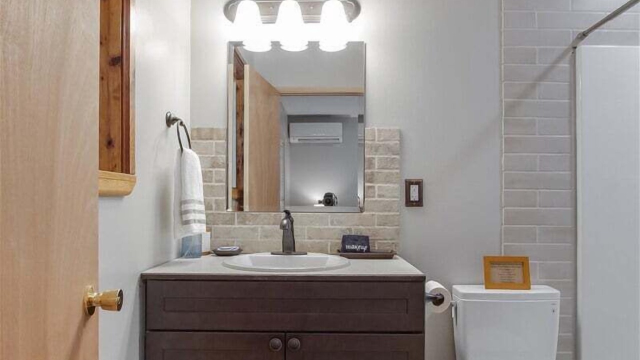 Photo of Bathroom in Packwood