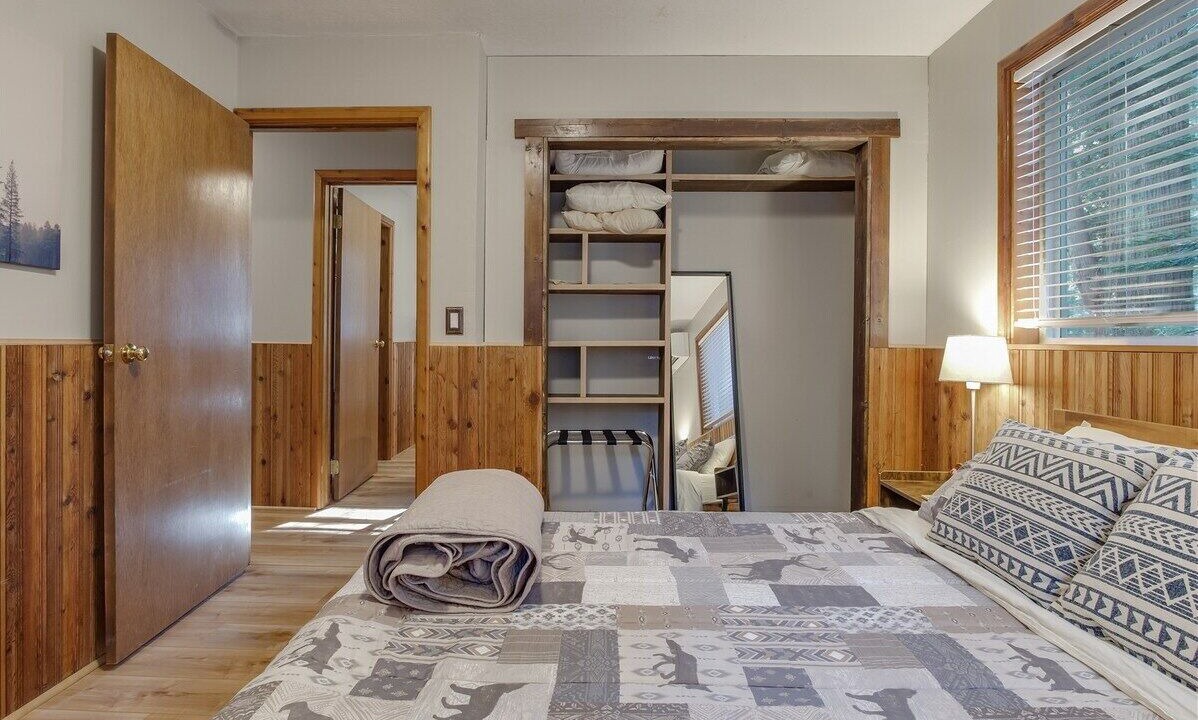 Photo of Bedroom in Packwood