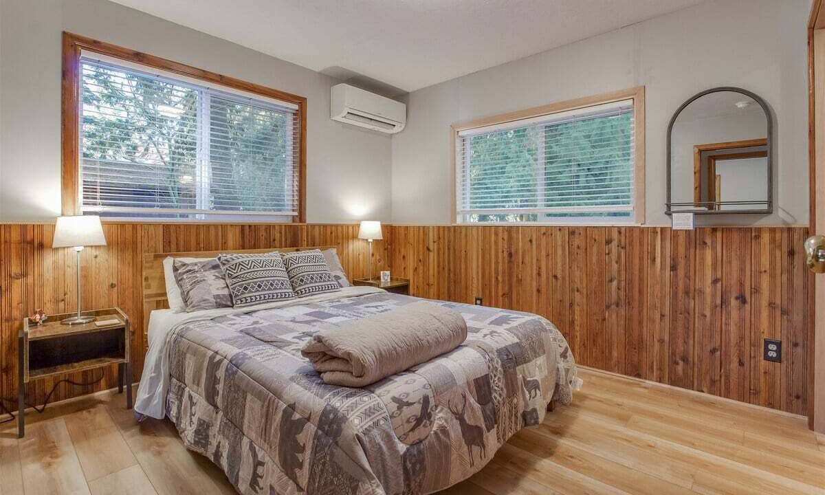 Photo of Bedroom in Packwood