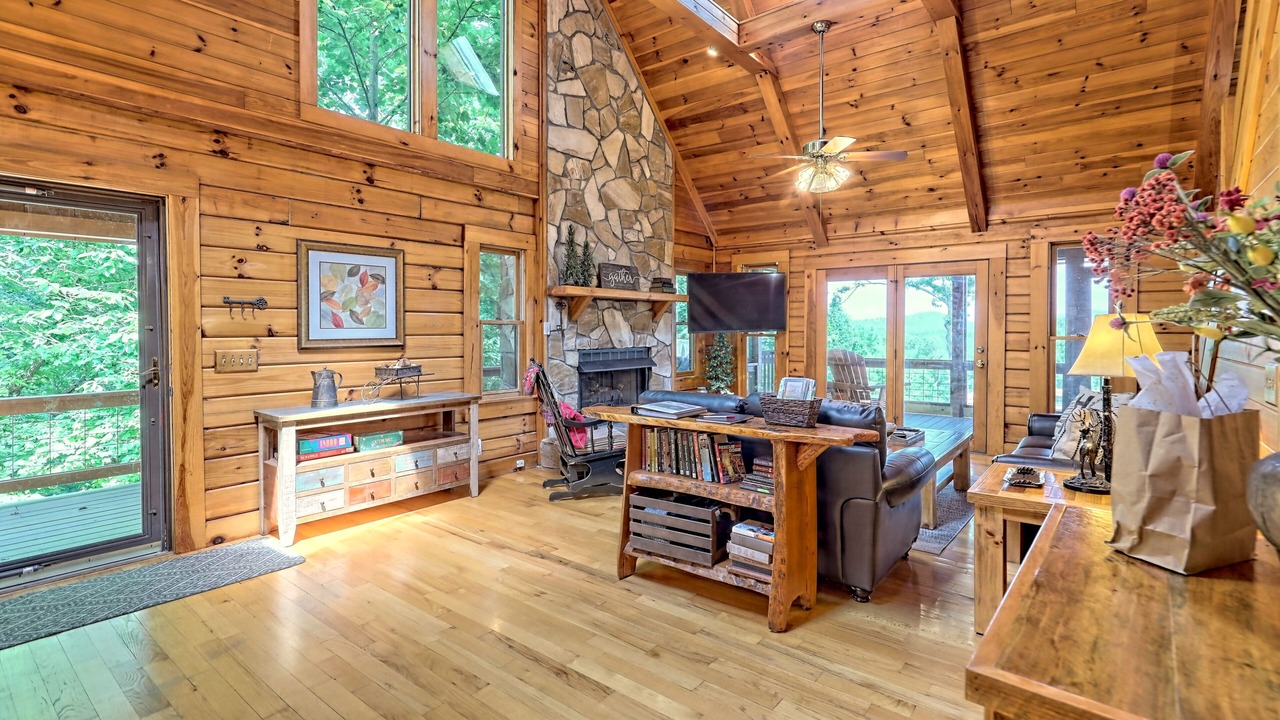 Photo of Livingroom in My Mountain