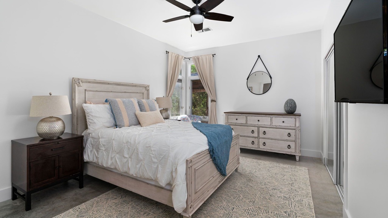 Photo of Bedroom in Kyle