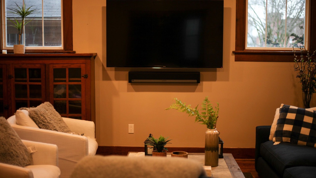 Photo of Livingroom in Champaign