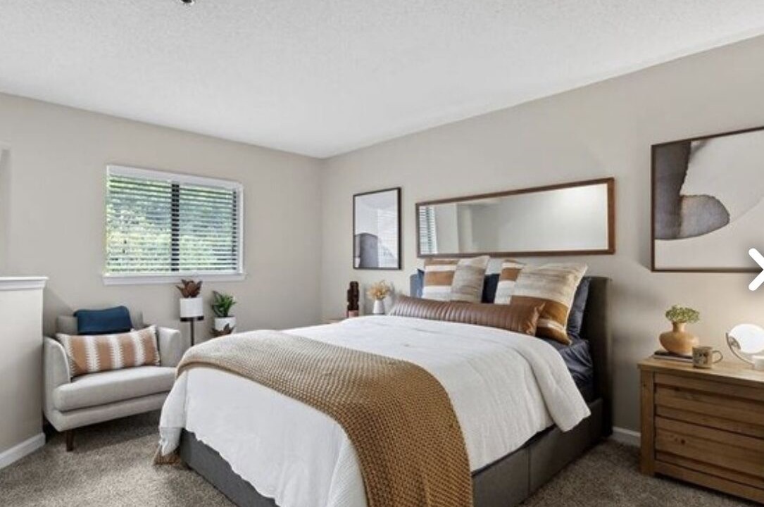 Photo of Bedroom in Loring Heights