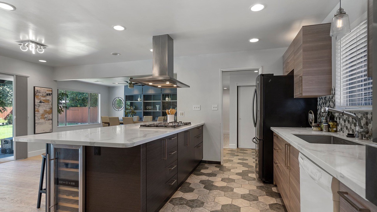 Photo of Kitchen in West Davis Manor