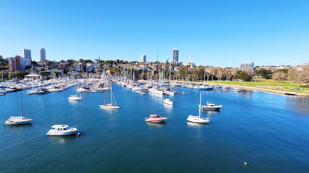 Photo of Others in Elizabeth Bay