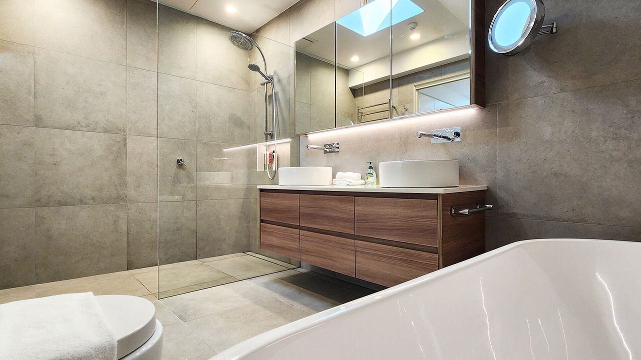 Photo of Bathroom in Elizabeth Bay