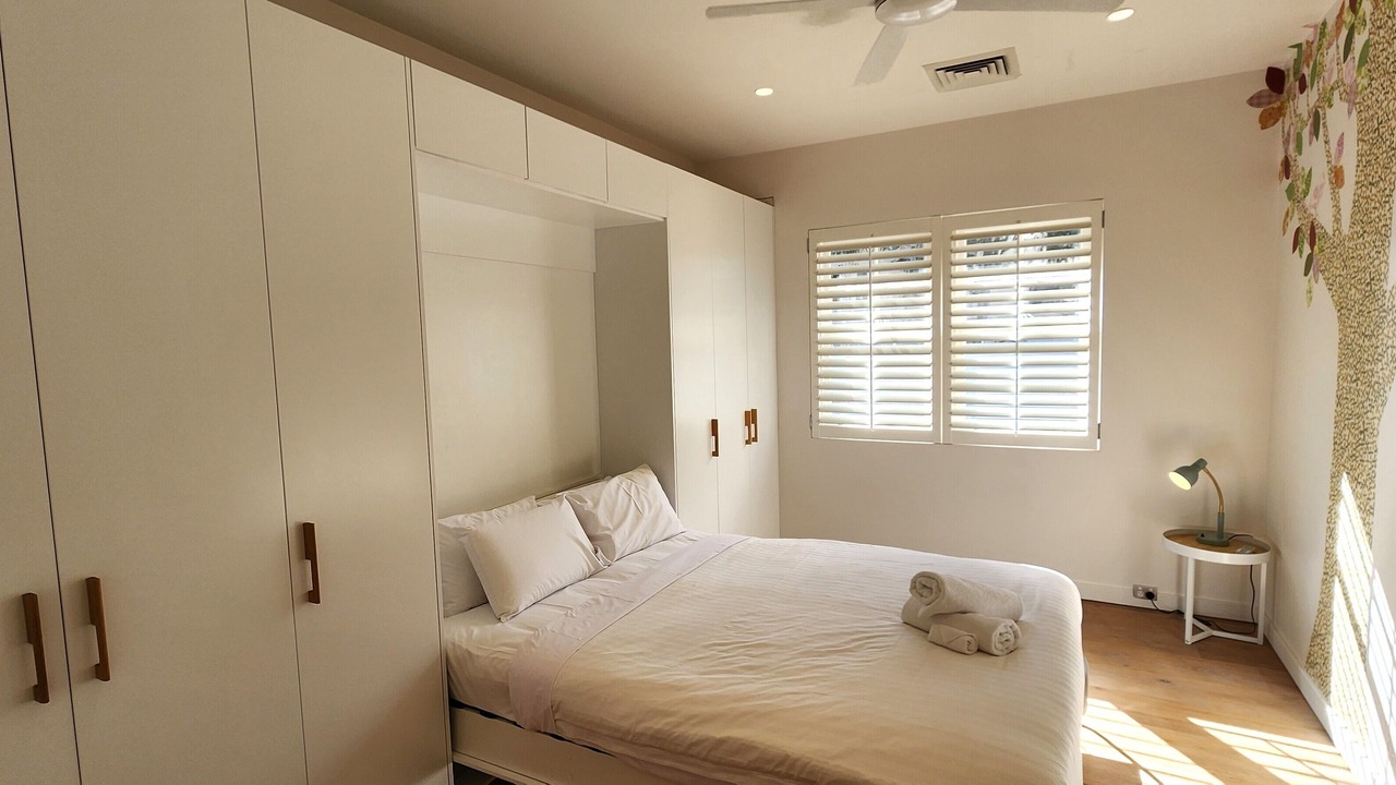 Photo of Others in Elizabeth Bay