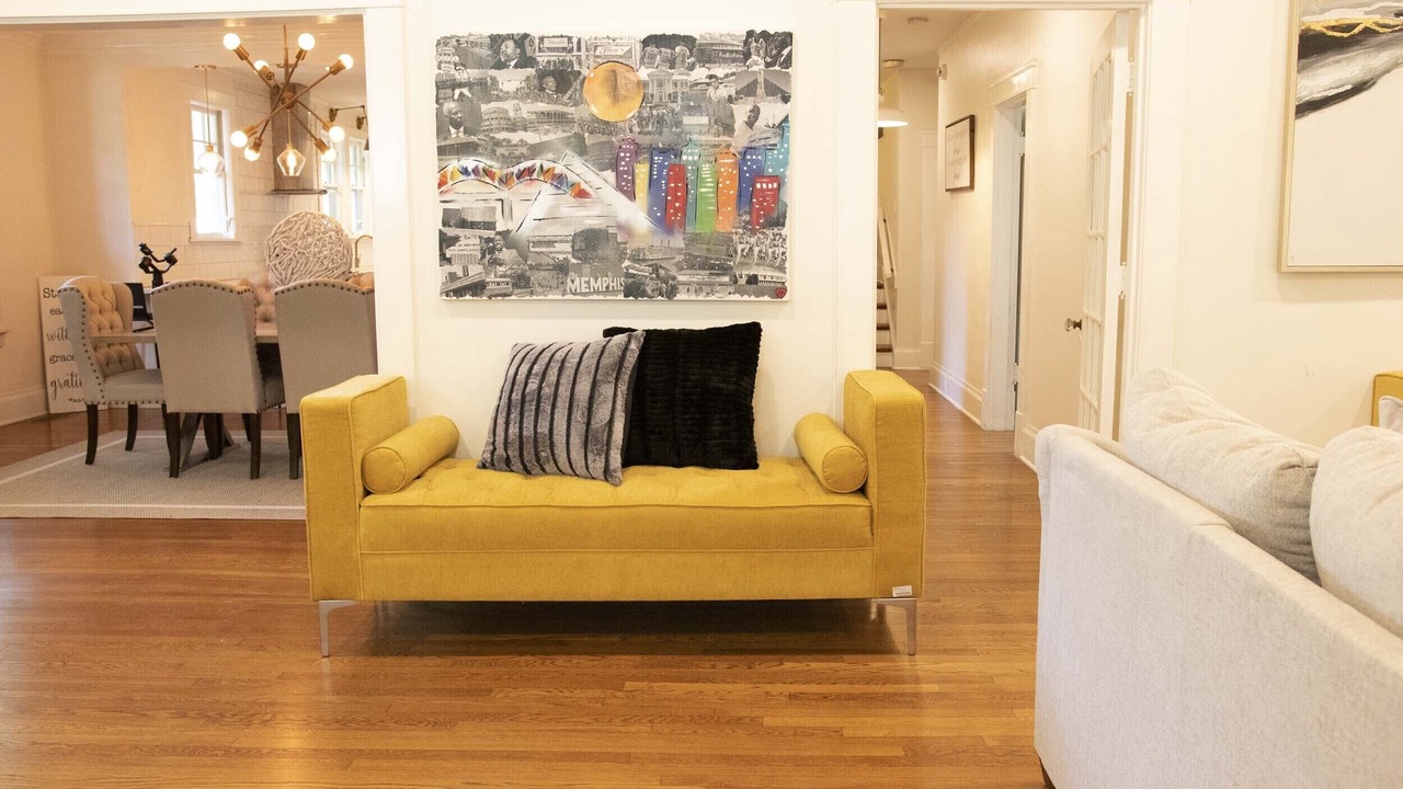 Photo of Livingroom in Crosstown