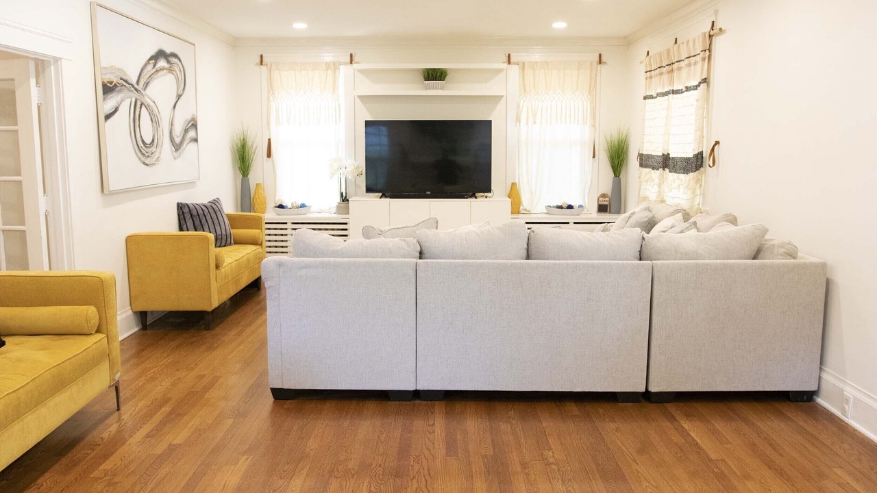 Photo of Livingroom in Crosstown