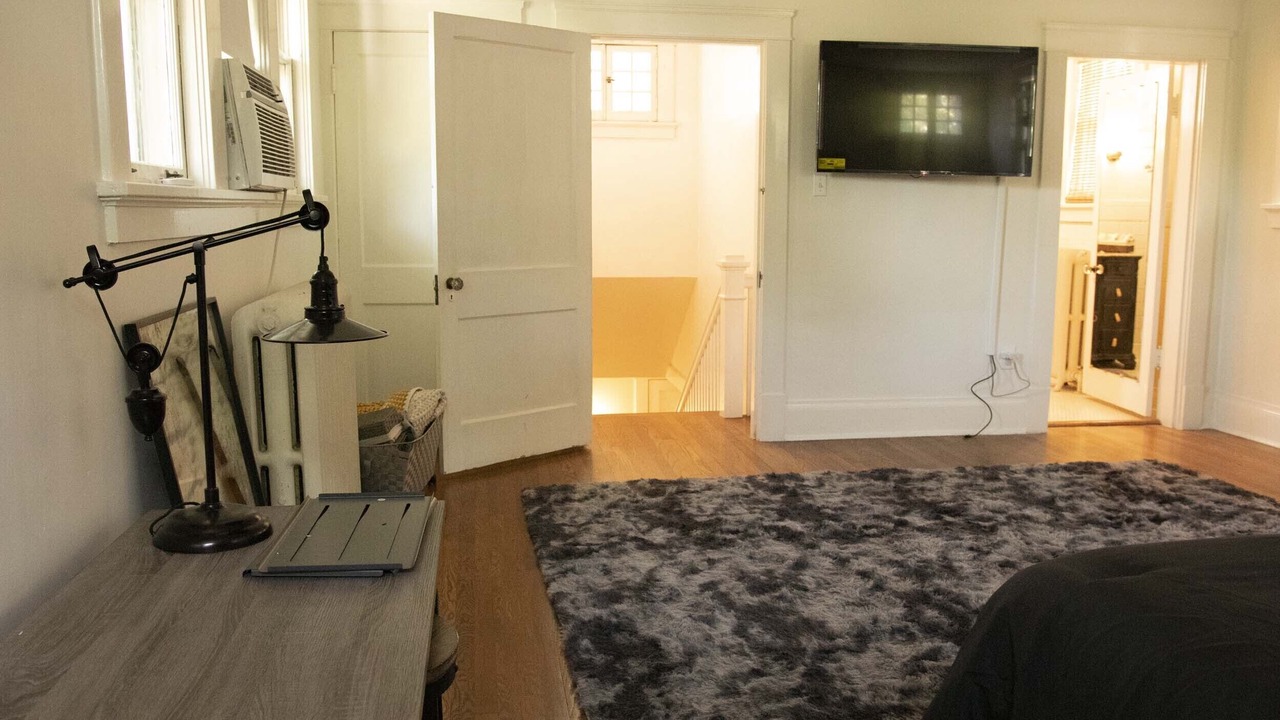 Photo of Bedroom in Crosstown