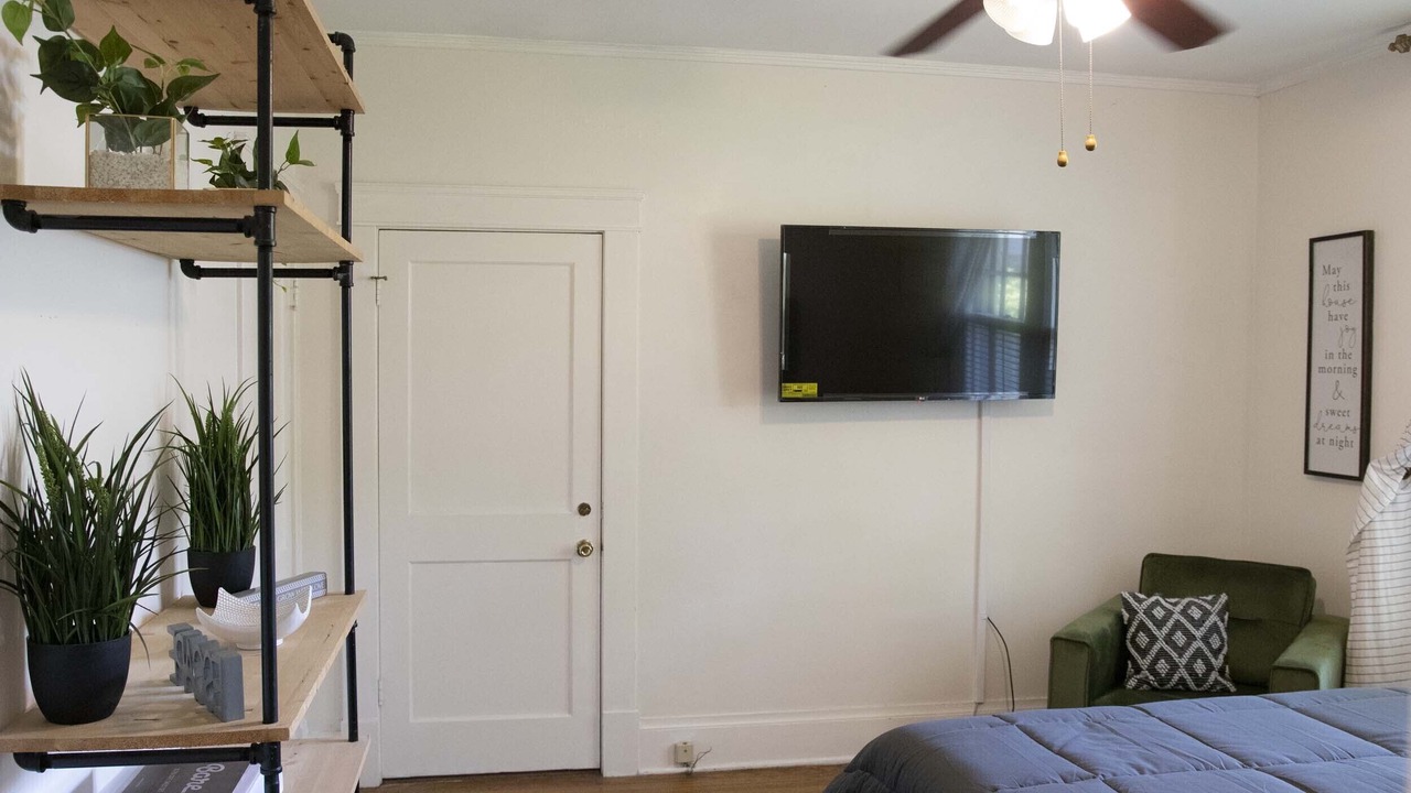 Photo of Bedroom in Crosstown