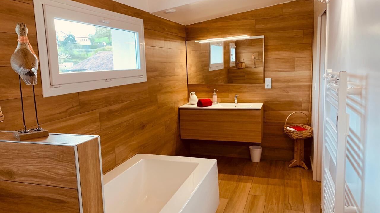 Photo of Bathroom in Ascarat