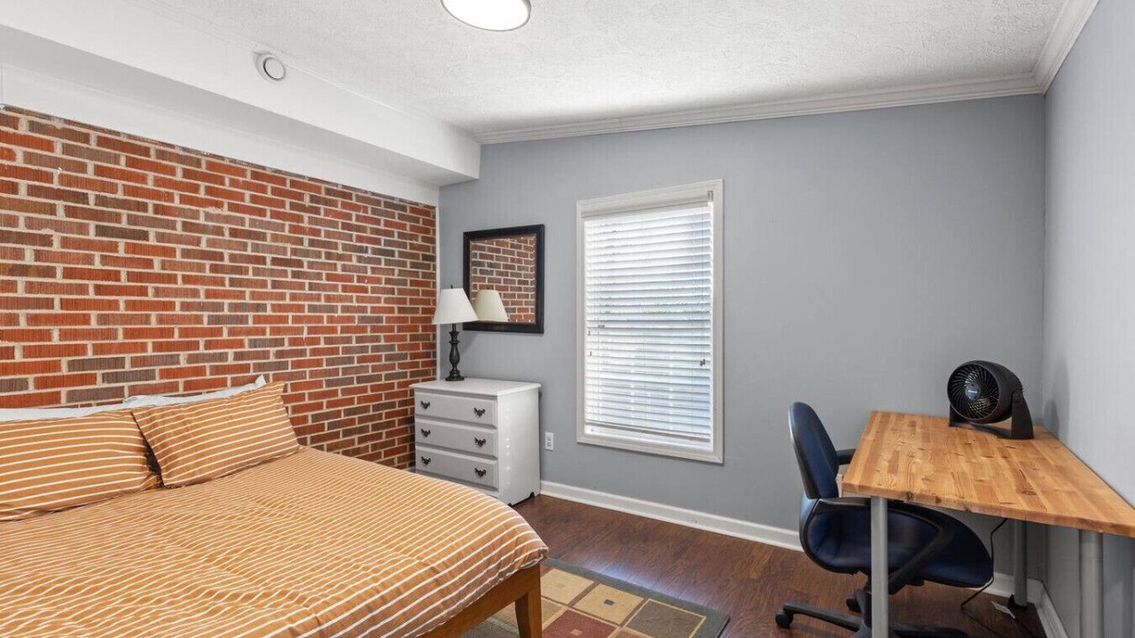 Photo of Bedroom in Beattyville