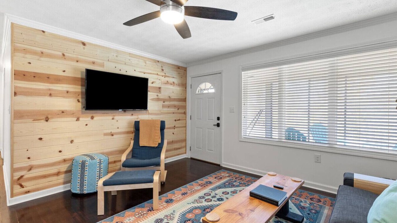 Photo of Livingroom in Beattyville