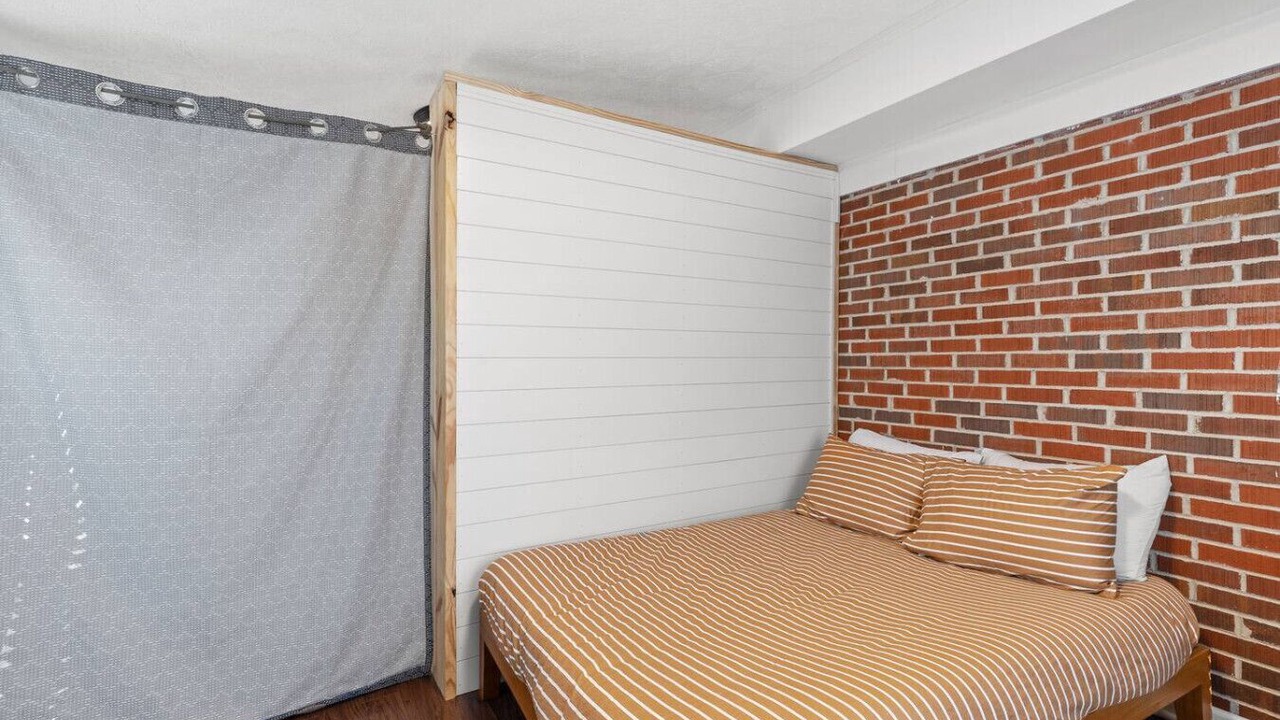 Photo of Bedroom in Beattyville