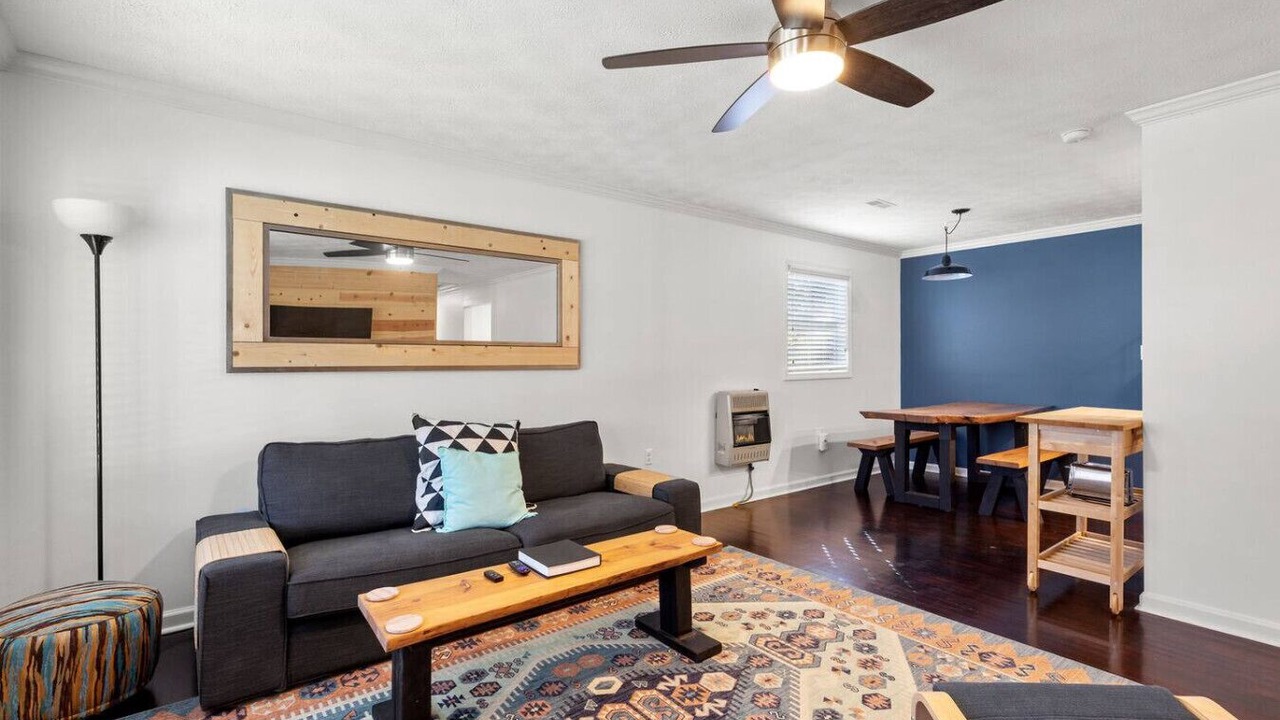 Photo of Livingroom in Beattyville