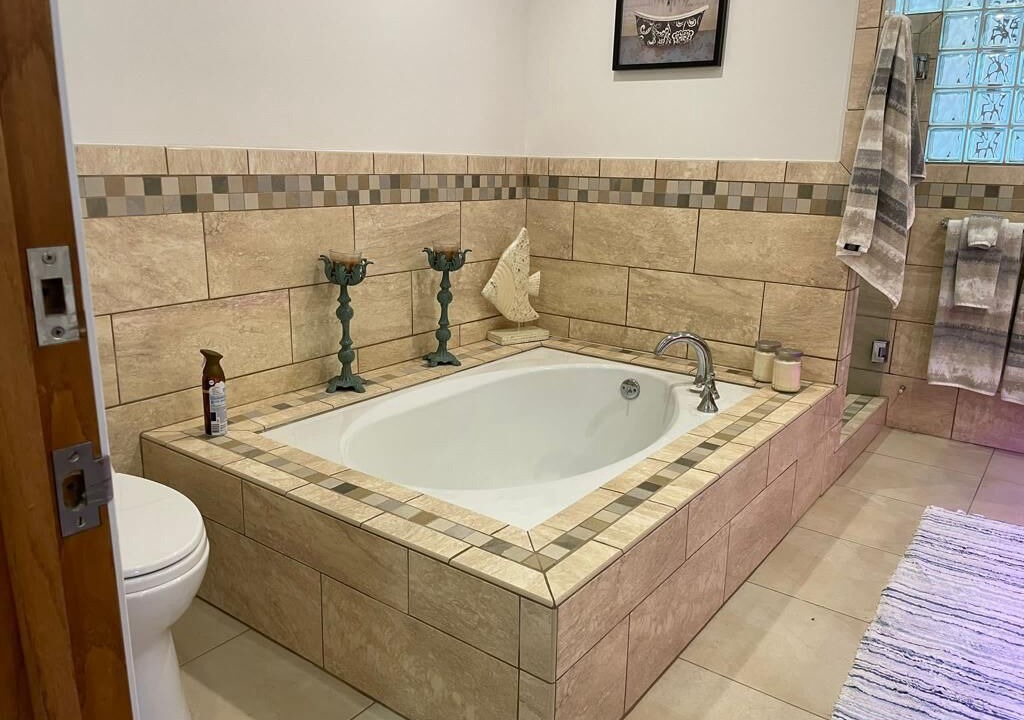Photo of Bathroom in Harbor