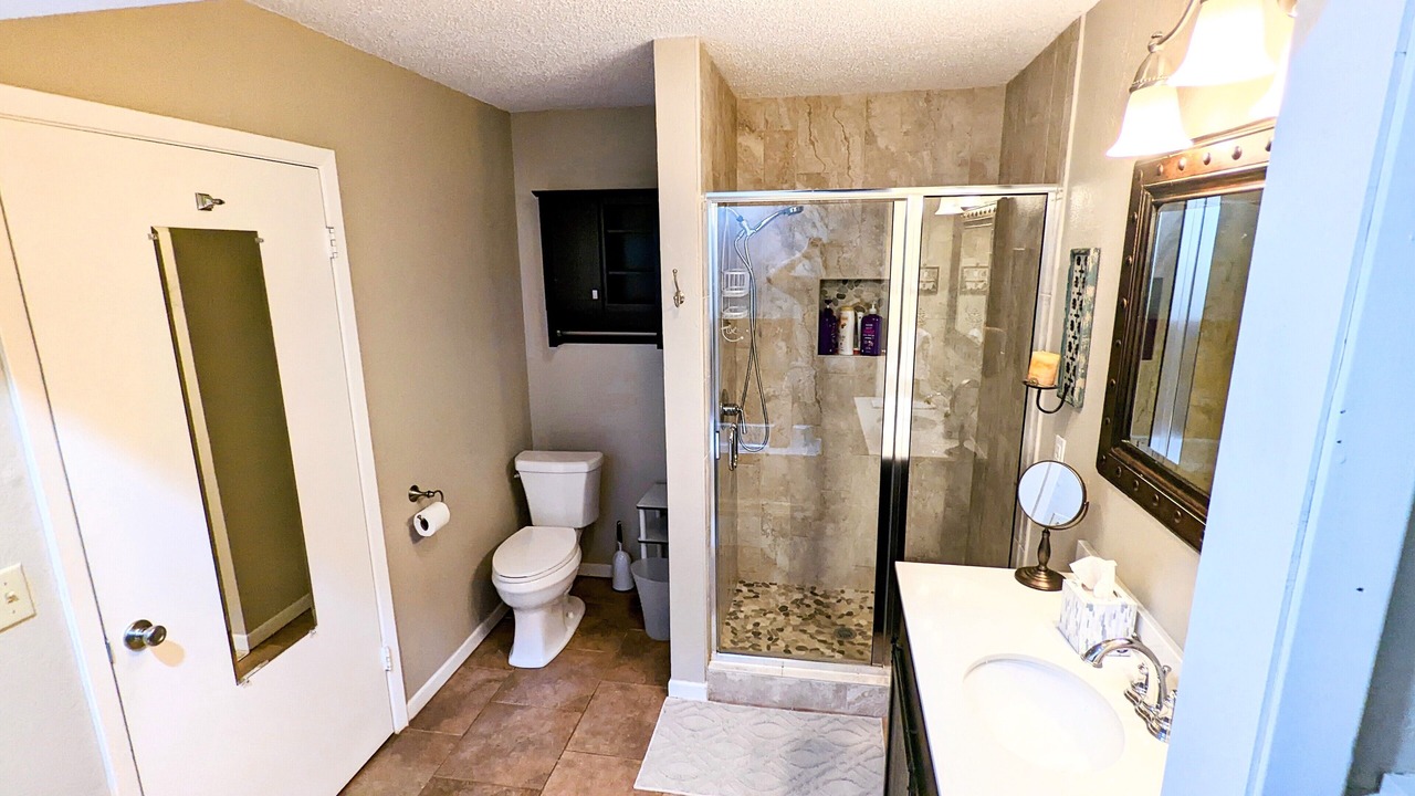 Photo of Bathroom in Leisure Land